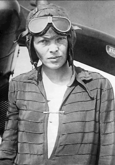 Amelia Earhart (1897 - 1937) 