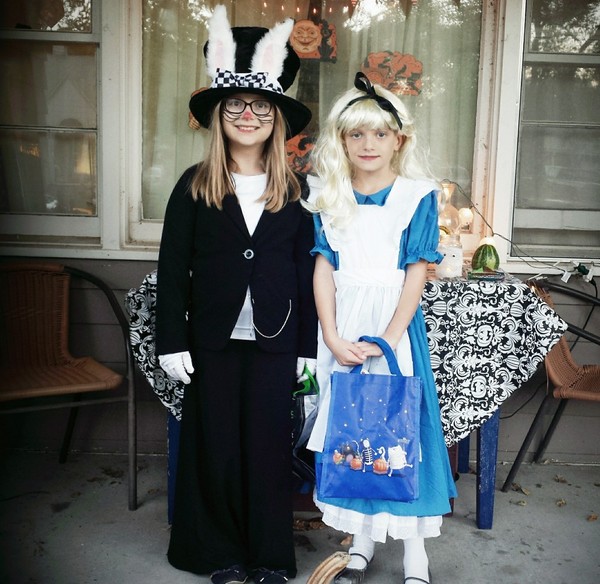 Alice and the White Rabbit