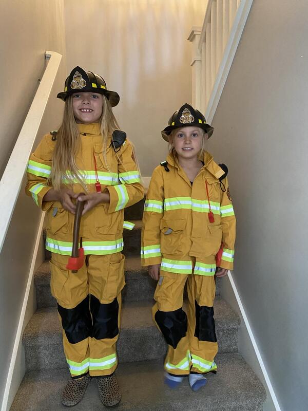 Firefighter Twins 
